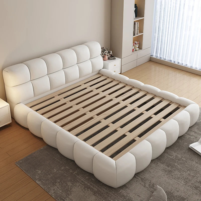 Elegant bed